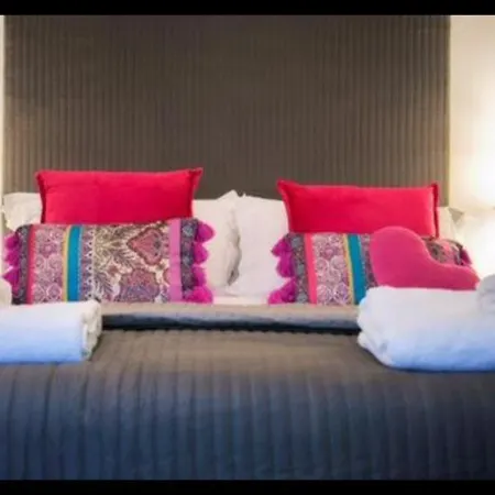 Stylish 2 Bedroom Penthouse Flat Near Town Centre Appartamento *