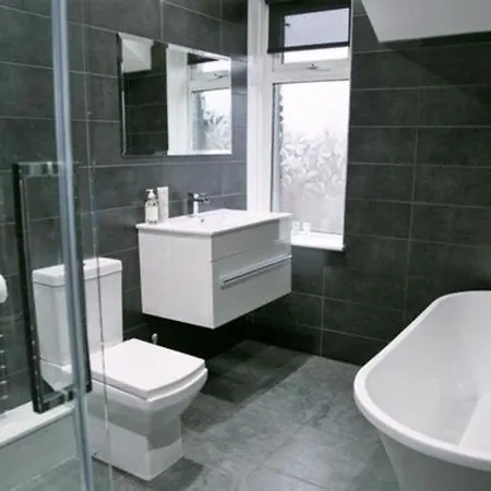 Appartamento Stylish 2 Bedroom Penthouse Flat Near Town Centre